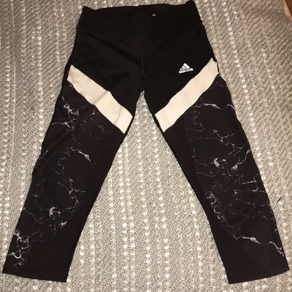 adidas cropped athletic leggings size small